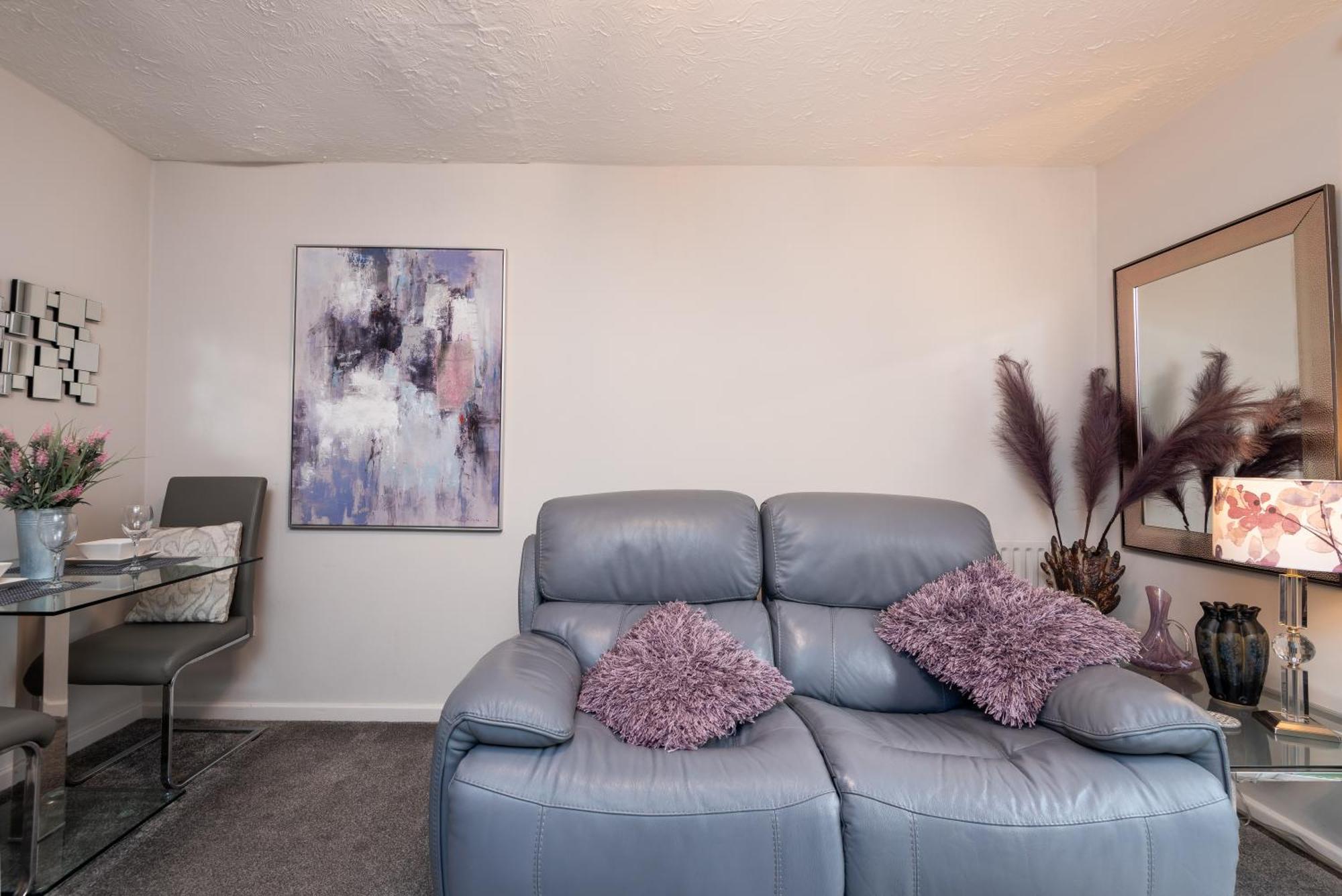 Worcester Fabulous Cherry Tree Mews Self Check In Dogs Welcome By Prior Arrangement , 2 Double Bedrooms ,Super Fast Wi-Fi, With Free Off Road Parking For 2 Vehicles Near Royal Hospital And Woodland Walks Exterior foto